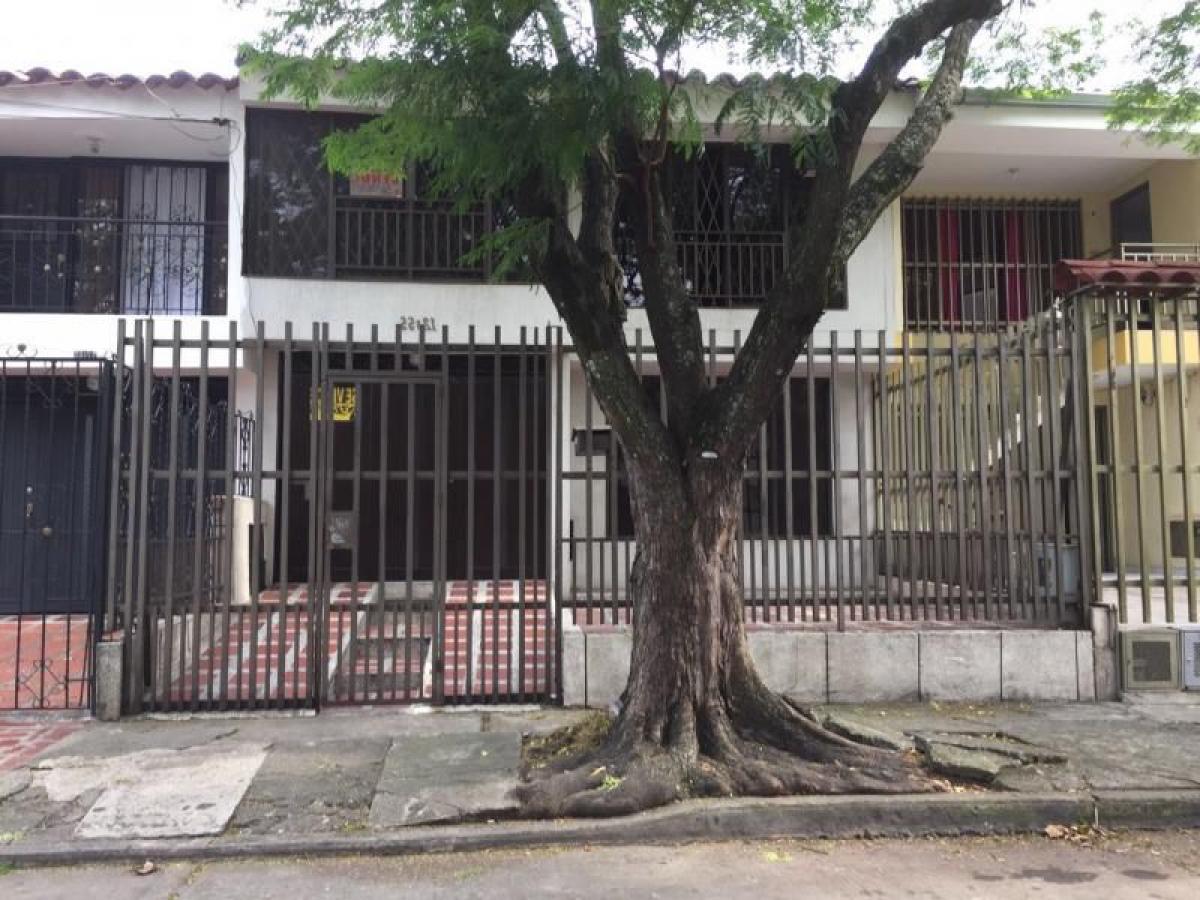 5 bedrooms House in Valle del Cauca, Colombia No. 1680