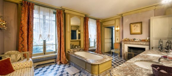 5 bedrooms House in Paris, France No. 139732 13