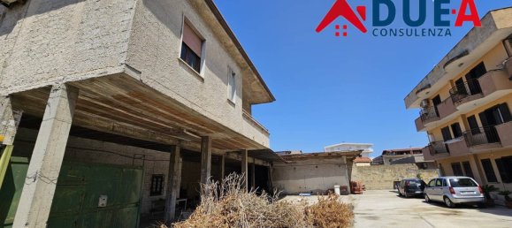 3 bedrooms Villa in Casaluce, Italy No. 320673 2