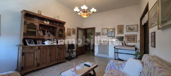 3 bedrooms Apartment in Florence, Italy No. 361820 4