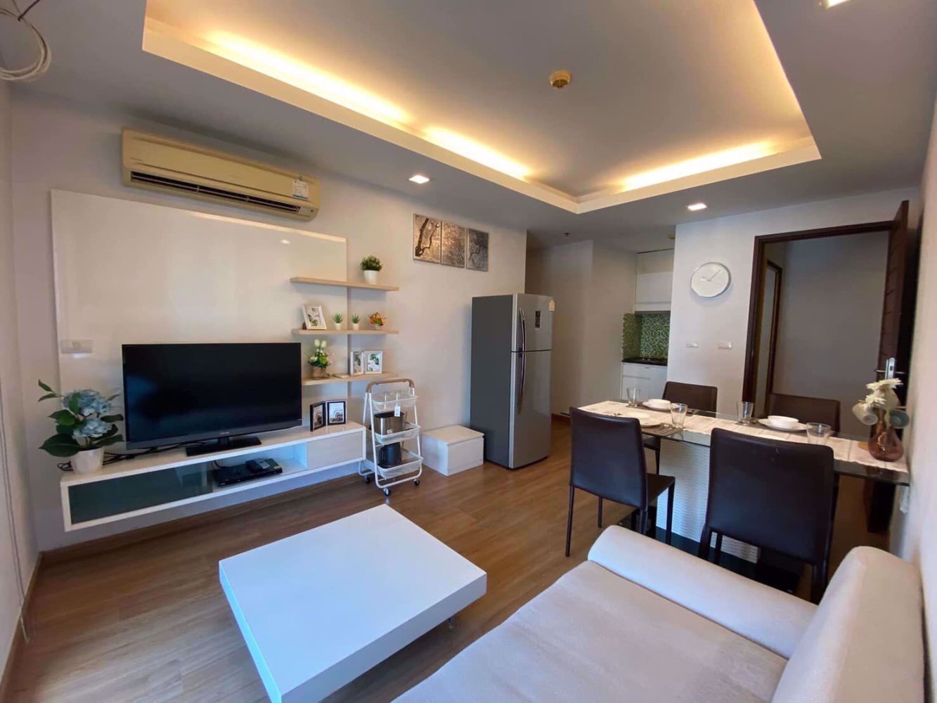 Condominio de 2 dormitorios en Huai Khwang, Thailand No. 4361