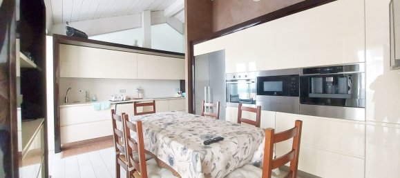 Пентхаус с 4 комнатами в Сереньо, Италия № 13535 8