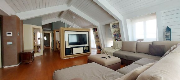 Пентхаус с 4 комнатами в Сереньо, Италия № 13535 19