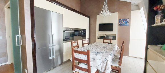 Пентхаус с 4 комнатами в Сереньо, Италия № 13535 14