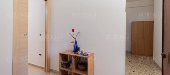 3 Schlafzimmer Wohnung in Palermo, Italy, Nr. 319336 10