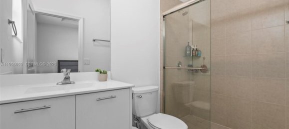 3 dormitorios villa en venta en Miami, Miami-Dade, Florida, USA № 615308 3