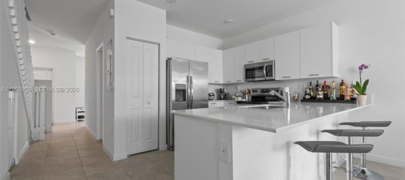3 dormitorios villa en venta en Miami, Miami-Dade, Florida, USA № 615308 17