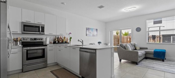 3 dormitorios villa en venta en Miami, Miami-Dade, Florida, USA № 615308 23