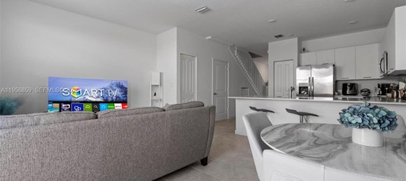 3 dormitorios villa en venta en Miami, Miami-Dade, Florida, USA № 615308 12
