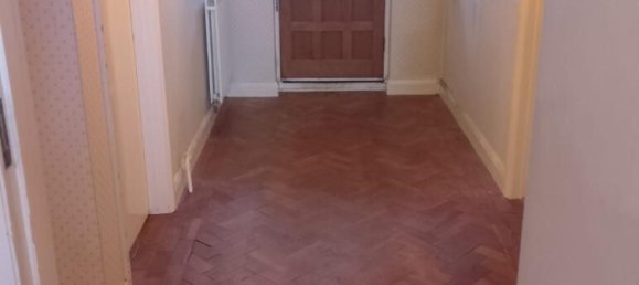 4 Schlafzimmer Bungalow in Leatherhead, United Kingdom, Nr. 10436 3