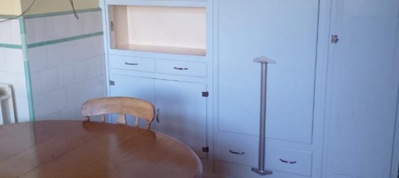 4 Schlafzimmer Bungalow in Leatherhead, United Kingdom, Nr. 10436 2