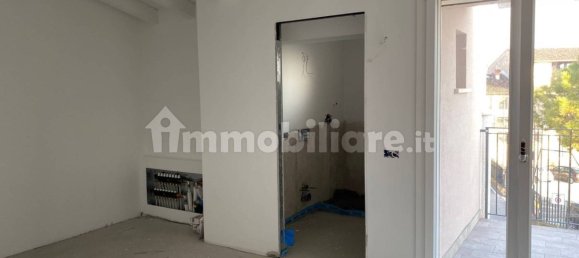 2 bedrooms Apartment in Desenzano del Garda, Italy No. 187860 3
