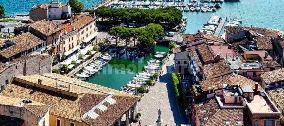 2 bedrooms Apartment in Desenzano del Garda, Italy No. 187860 7