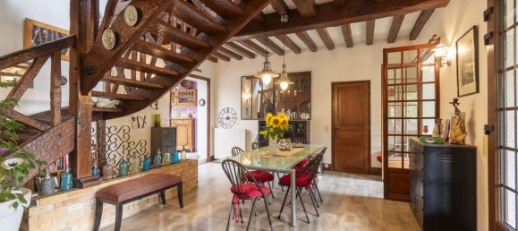 5 bedrooms House in Yvelines, France No. 331325 7