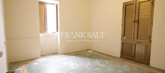 1 bedroom Maisonette in Birkirkara, Malta No. 1769 3