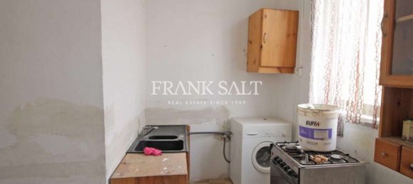 1 bedroom Maisonette in Birkirkara, Malta No. 1769 2