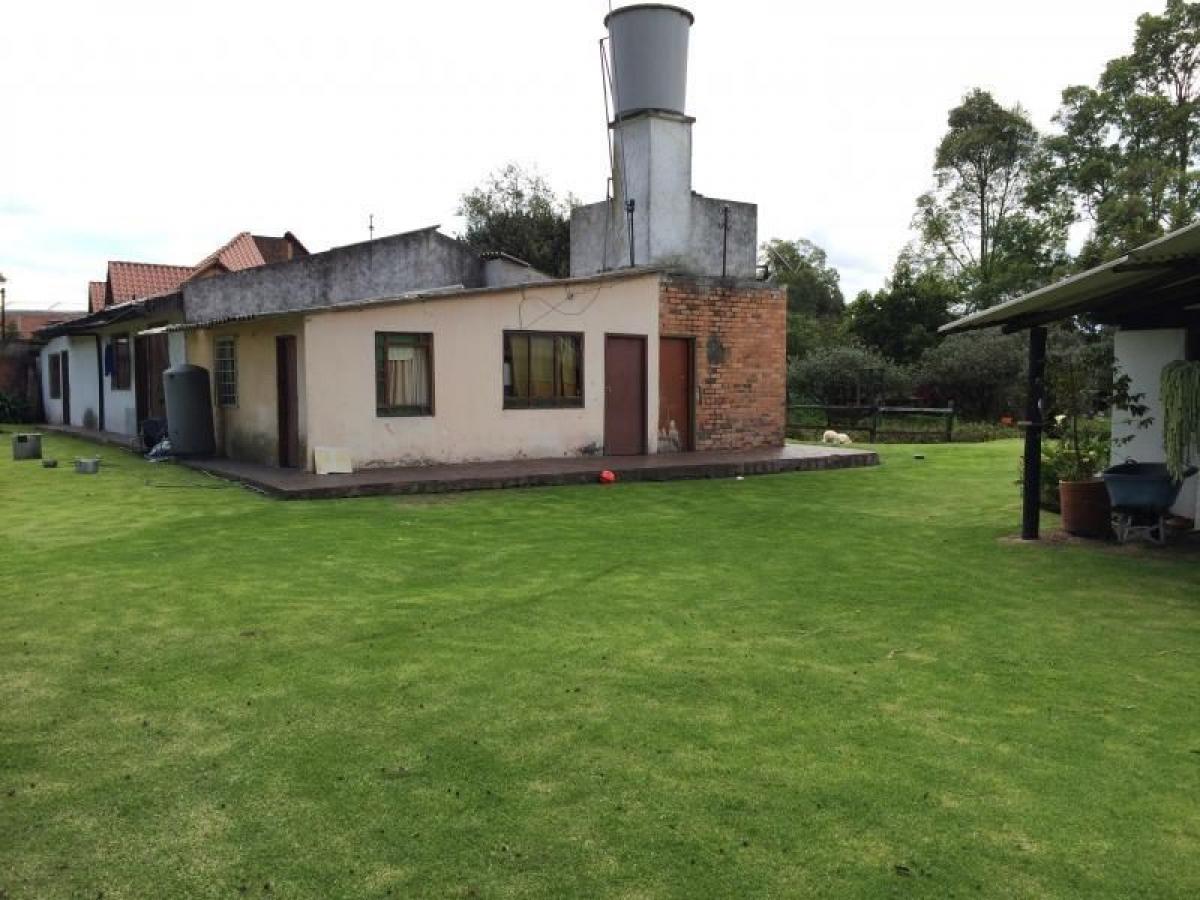 Casa de 3 dormitorios en Cundinamarca, Colombia No. 8510