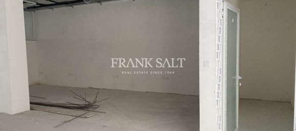 Шопхаус 260м² в Корми, Мальта № 12526 12