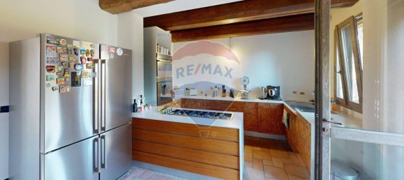 3 Schlafzimmer Villa in Ferrara, Italy, Nr. 307331 10