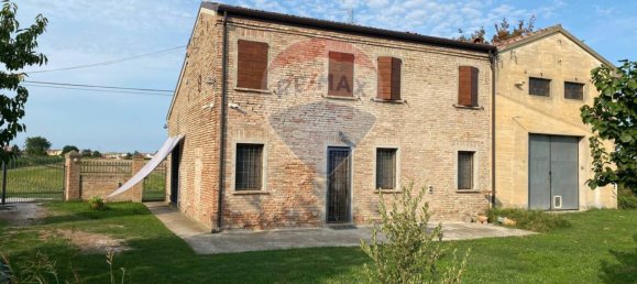 3 Schlafzimmer Villa in Ferrara, Italy, Nr. 307331 2