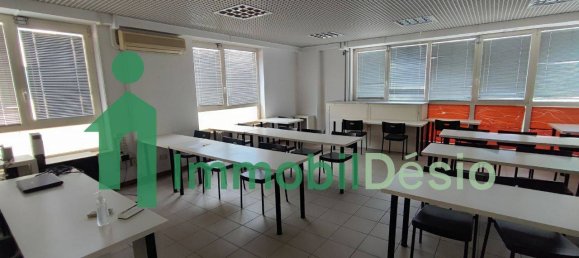 5 rooms Office in Potenza, Italy No. 288970 4