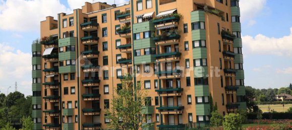 4 bedrooms Apartment in Segrate, Italy No. 2553 20