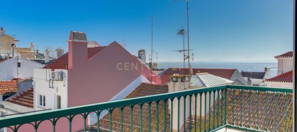 2 bedrooms Duplex in Lisbon, Portugal No. 111252 2