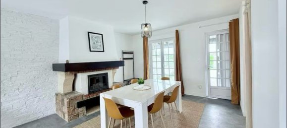 4 bedrooms House in Charente-Maritime, France No. 296067 4