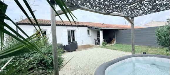 4 bedrooms House in Charente-Maritime, France No. 296067 12