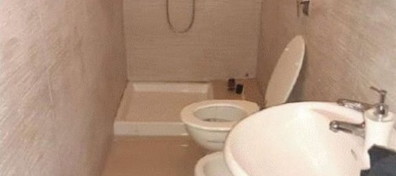 2غرفة شقة في Baranzate, Italy رقم 187501 24