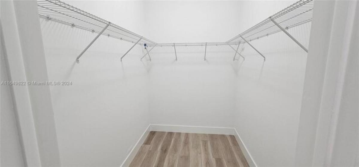 3 bedrooms House in Miami, USA No. 285705