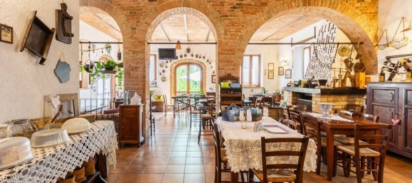 22 bedrooms Villa in Deruta, Italy No. 322842 3