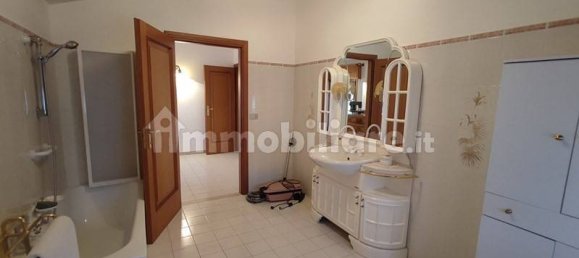 2 bedrooms Villa in Bondeno, Italy No. 161314 16