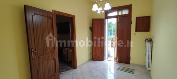 2 bedrooms Villa in Bondeno, Italy No. 161314 3