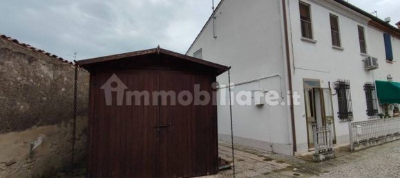 2 bedrooms Villa in Bondeno, Italy No. 161314 18