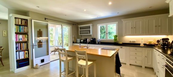 5 Schlafzimmer Villa in Uzes, France, Nr. 322510 10