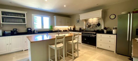 5 Schlafzimmer Villa in Uzes, France, Nr. 322510 13