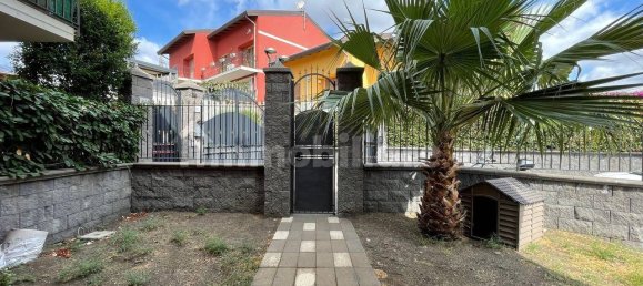 Villa de 4 dormitorios en Catania, Italy No. 360955 2