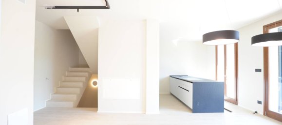 6 Schlafzimmer Villa in Turin, Italy, Nr. 121598 50