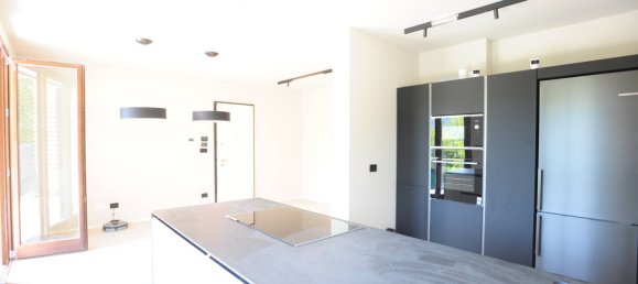 6 bedrooms Villa in Turin, Italy No. 121598 6