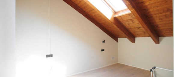 6 bedrooms Villa in Turin, Italy No. 121598 30