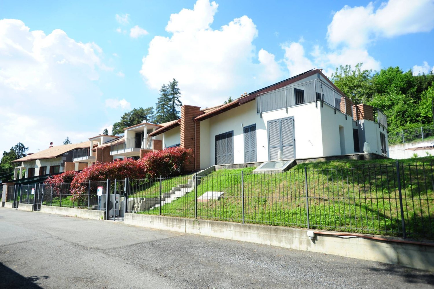 6 bedrooms Villa in Turin, Italy No. 121598