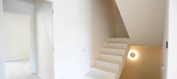 6 bedrooms Villa in Turin, Italy No. 121598 17