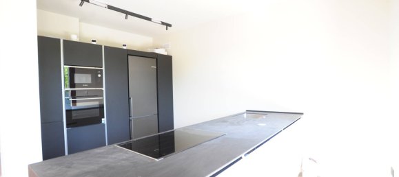 6 bedrooms Villa in Turin, Italy No. 121598 4