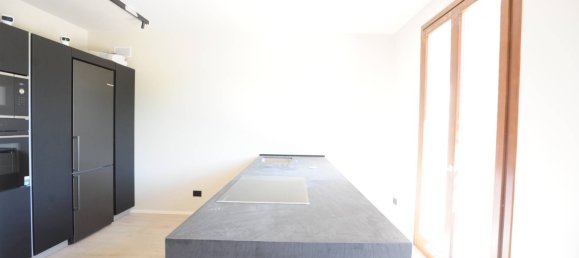 6 bedrooms Villa in Turin, Italy No. 121598 5