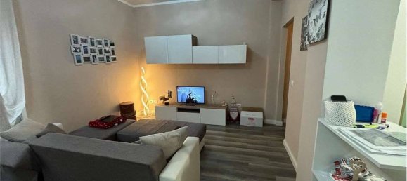 2 bedrooms Apartment in Perugia, Italy No. 221875 3