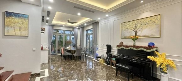 5 bedrooms House in Long Bien, Vietnam No. 688 3