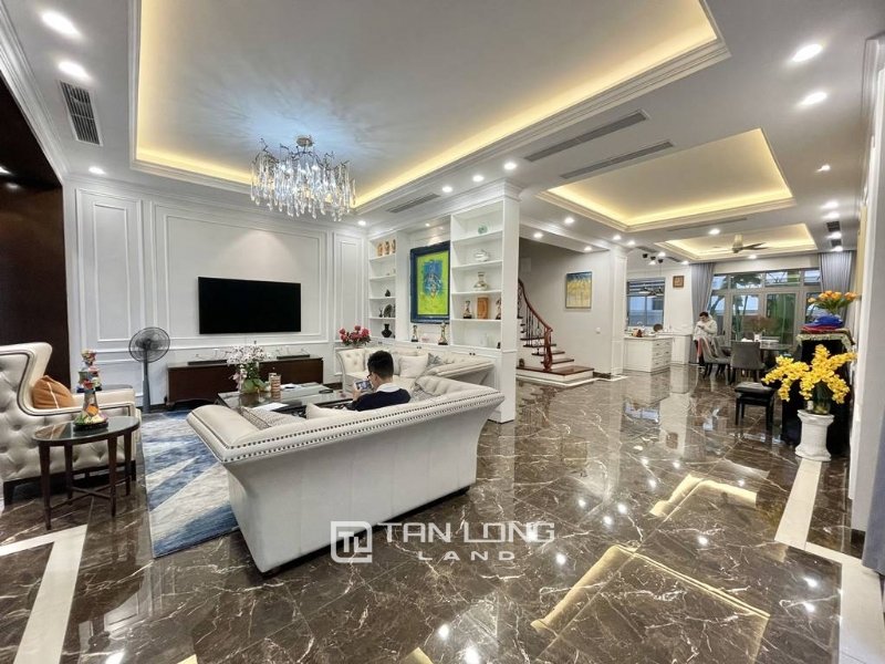 5 bedrooms House in Long Bien, Vietnam No. 688