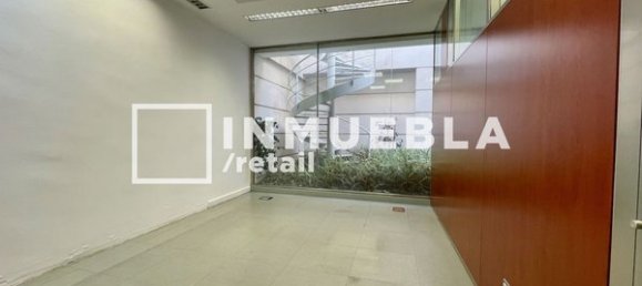 Gewerbliche Immobilie in Eixample, Spain 1600m², Nr. 20671 8