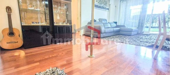 3 Schlafzimmer Wohnung in Trentino-Alto Adige, Italy, Nr. 271587 3